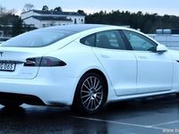 begagnad Tesla Model S Long Range AWD S/V-hjul Glastak Moms