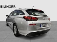 Begagnad Hyundai i30 121 HK (88 kW) 2017 Silver Kombi