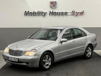 Begagnad Mercedes C200 Elegance 163 HK (119 kW) 2003 Silver Sedan