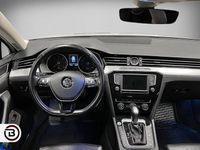 begagnad VW Passat 2.0 TDI SCR Executive R-Line Värmare 190hk