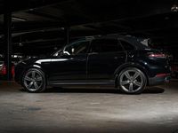 Begagnad Porsche Cayenne Platinum Edition 462 HK (339 kW) 2023 Svart SUV