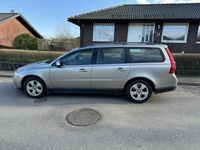 begagnad Volvo V70 D5 Geartronic Kinetic Euro 4