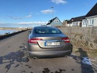 Begagnad Jaguar XF 275 HK (202 kW) 2010 Champangne Sedan
