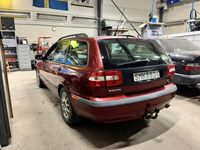 begagnad Volvo V40 2001