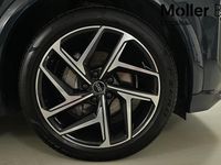 Begagnad Audi Q6 e-tron S-Line 285 kW (388 HK) 2024 Plasmablå metallic SUV