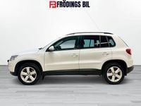 Begagnad VW Tiguan Track & Field 140 HK (102 kW) 2010 Vit SUV