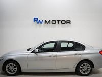 Begagnad BMW 318 143 HK (105 kW) 2012 Silver Sedan