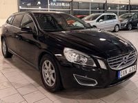 Begagnad Volvo V60 Momentum 150 HK (110 kW) 2010 Svart Kombi