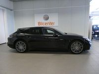 Begagnad Porsche Panamera 4 Sport Turismo 462 HK (339 kW) 2021 Svart Sedan
