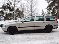 begagnad Volvo V70 2.4 T 200 HK.. nybes.till 30-11-2024 ua.