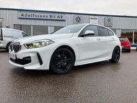 Begagnad BMW 118 M Sport 140 HK (102 kW) 2020 Vit Halvkombi