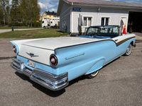 begagnad Ford Skyliner Fairlane 500Plåtcab