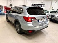 Begagnad Subaru Outback 150 HK (110 kW) 2016 Silver Kombi