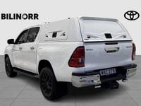 Begagnad Toyota HiLux 151 HK (111 kW) 2024 Vit Pickup