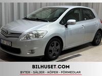 Begagnad Toyota Auris Plus 90 HK (66 kW) 2010 Silver Halvkombi