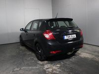 Begagnad Kia Ceed 128 HK (94 kW) 2012 Svart Halvkombi