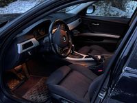 Begagnad BMW 320 184 HK (135 kW) 2010 Kombi