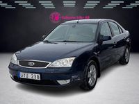 Begagnad Ford Mondeo 146 HK (107 kW) 2004 Mörkblå Halvkombi