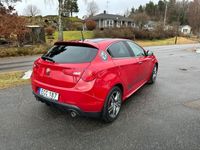 begagnad Alfa Romeo Giulietta 2.0 JTDM 16V TCT Exclusive QV-line 175hk