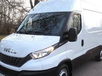 begagnad Iveco Daily 35-140 Högskåp 12 m3 Automat NYTT Drag 3500 kg 2020, Minibuss