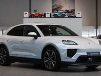 Begagnad Porsche Macan 4 Electric 289 kW (393 HK) 2024 Grå SUV