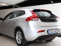 Begagnad Volvo V40 Kinetic 120 HK (88 kW) 2014 Silver Halvkombi