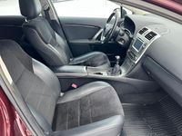Begagnad Toyota Avensis 147 HK (108 kW) 2014 Kombi