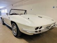 Begagnad Chevrolet Corvette C2 250 HK (183 kW) 1964 Vit Cab
