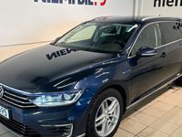 begagnad VW Passat Sportscombi GTE Drag Pvärm Kamera SoV-hjul