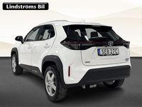 Begagnad Toyota Yaris Cross Active 92 HK (67 kW) 2022 Vit SUV