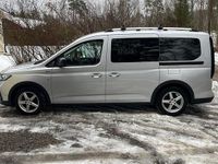 Begagnad Ford Grand Tourneo Connect 122 HK (89 kW) 2023 Stardust silver Minibuss