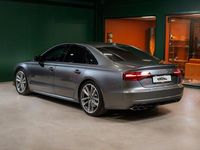 Begagnad Audi S8 plus 605 HK (444 kW) 2016 Grå Sedan