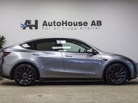 Begagnad Tesla Model Y Performance 392 kW (534 HK) 2023 Grå SUV