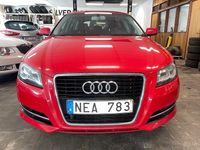 Begagnad Audi A3 Sportback Attraction 105 HK (77 kW) 2012 Röd Halvkombi