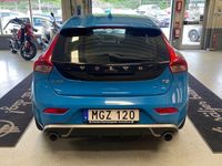 begagnad Volvo V40 T2 R-Design Euro 6 0.55l mil Halvskin 2016, Kombi