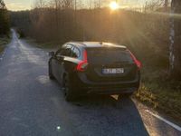 begagnad Volvo V60 D4 blackedition