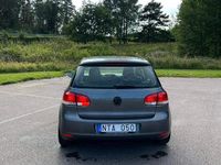 Begagnad VW Golf VI 102 HK (75 kW) 2011 Halvkombi