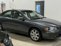 Begagnad Volvo S60 Summum 140 HK (102 kW) 2006 Grå Sedan