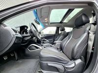begagnad Hyundai Veloster 1.6 GDI Panorama 140 hk Ny Bes/Ny service