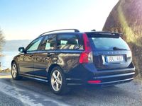 begagnad Volvo V50 2.0 D Momentum, R-Design - Besiktad, Kamrem bytt