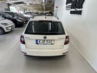 begagnad Skoda Octavia 1.6 Tdi Ambition Automat Kombi 4x4 115 Hk