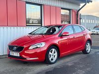 Begagnad Volvo V40 Kinetic 122 HK (89 kW) 2015 Röd Halvkombi