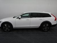 begagnad Volvo V90 CC D4 AWD Momentum 190hk Blis Värmare