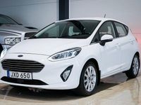 Begagnad Ford Fiesta Titanium 101 HK (74 kW) 2017 Vit Halvkombi