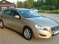 begagnad Volvo V60 D2 Powershift Momentum 115hk