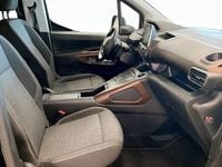 Begagnad Peugeot e-Rifter 100 kW (136 HK) 2022 Svart Minibuss