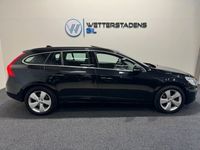 begagnad Volvo V60 D2 Momentum Taklucka Värmare Xenon Kamrem bytt