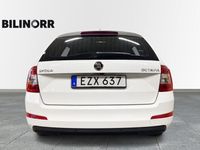 begagnad Skoda Octavia Kombi 1.4 TSI Premium Dragkrok Värmare Vinterhjul