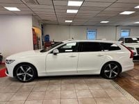 Begagnad Volvo V90 R-Design 150 HK (110 kW) 2017 Vit Kombi