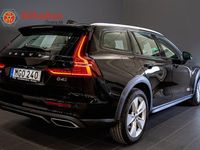 Begagnad Volvo V60 CC 190 HK (139 kW) 2020 Svart Kombi